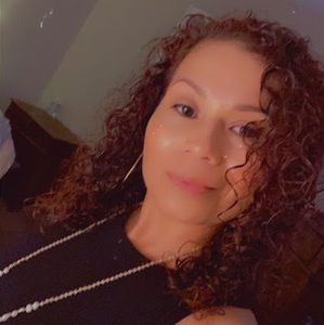 Meet your Posher, Anahi